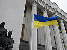 Здание Верховной рады обнесли колючей проволокой