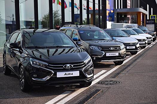 «АвтоВАЗ» сравнил Lada Aura с китайским автомобилем