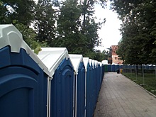 «Нашествие» синих кабинок: более 120 биотуалетов установили на площади Минина