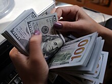 Доля валютных вкладов россиян впервые с кризиса 2014 года опустилась ниже 20%