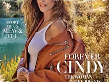 Синди Кроуфорд украсила обложку сингапурского Harper’s BAZAAR