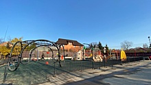 Специалисты завершат работы по благоустройству трех детских площадок в поселении Внуковское