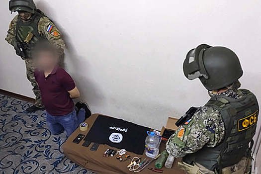 ФСБ показала задержание в Адыгее готовившего теракт мигранта с частями бомбы