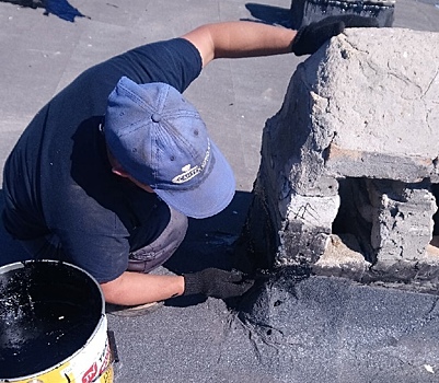 Ремонт отмостки и крыши провели в Большемурашкинском районе после представления Госжилинспекции