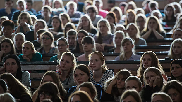 Эксперт прокомментировала сообщения о снижении интереса к медобразованию у выпускников