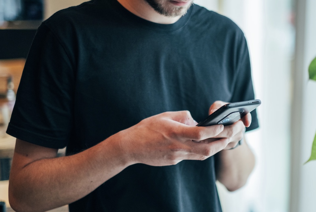 Аналитики назвали самые часто используемые слова российских блогеров в Telegram