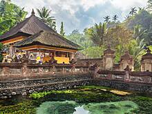 Неженатым туристам запретили заниматься сексом на Бали