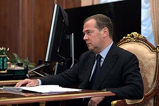 Медведев оценил решение Евросоюза по транзиту в Калининград