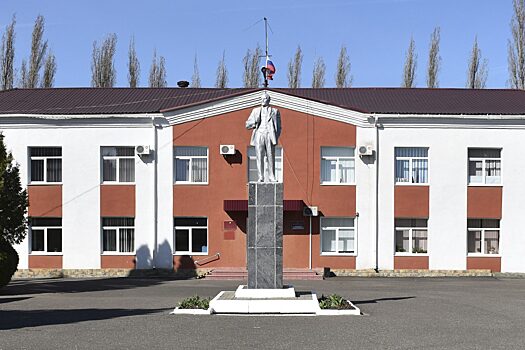 На краю области