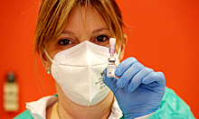 Пока вы в маске: штамм «омикрон» поставил под угрозу эффективность вакцин