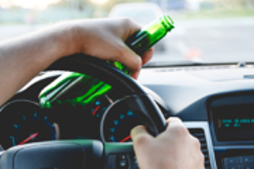 Сколько пьяных водителей было поймано за первые месяцы 2022 года?