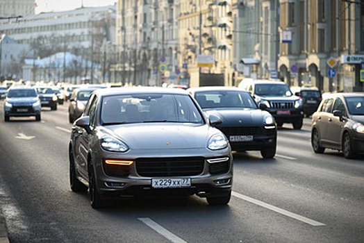 Спрос на премиальное такси у россиян увеличился в 2019 году