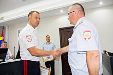 Начальник калининградского УМВД наградил полицейских за работу на ЧМ