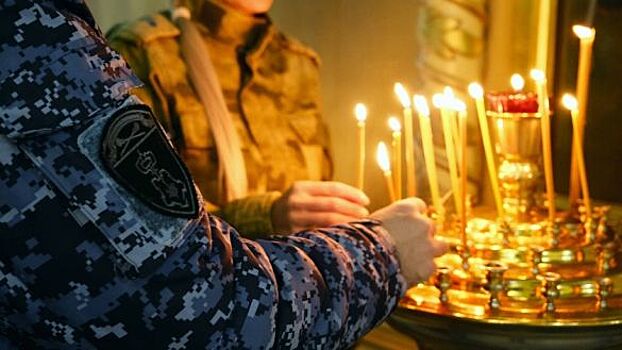 Мигранты сорвали с шеи офицера золотой крест и цепь в Москве