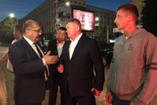 #ДобрыняСаратович: Михаил Исаев не спасовал перед Максютой