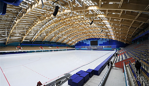 Первый матч по хоккею с мячом на стадионе, построенном к Универсиаде 2019, пройдет 12 декабря