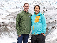 Марк Цукерберг показал первую фотографию с беременной женой