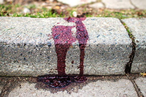 В Перми женщина жестоко избила знакомого битой за отказ извиниться перед ней