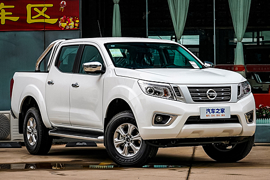Новый пикап Nissan Navara привезли в Россию