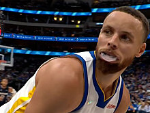 Стефен Карри исполнил танец шимми, глядя на Реджи Миллера