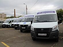 Добрая традиция. Новые авто обрели своих владельцев