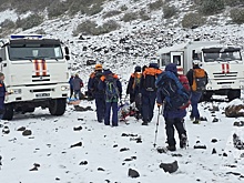 МЧС показало кадры с места поисково-спасательной операции на Вилючинском вулкане