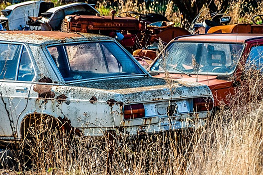 Более 300 брошенных автомобилей нашли в Капотне за последние пять лет