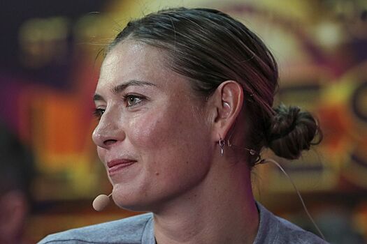 Видео: Мария Шарапова учит сына русскому алфавиту