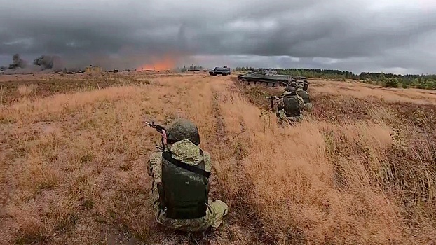 Захват «заложников», обезвреживание «террористов» и психологическая помощь: под Петербургом прошли учения «Сплоченность-2021»