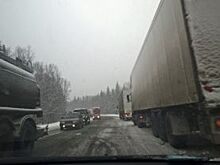 Жители Михайловска не могли уехать домой из-за пробок и непогоды