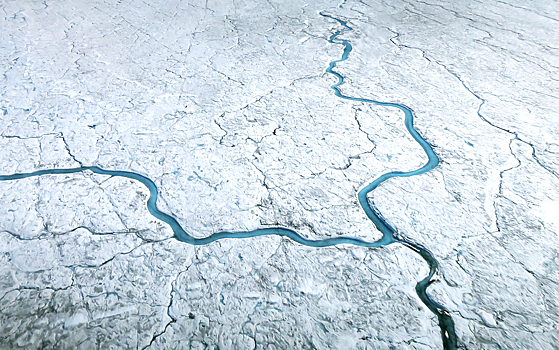 Под ледниками Гренландии может протекать река длиной в тысячу километров