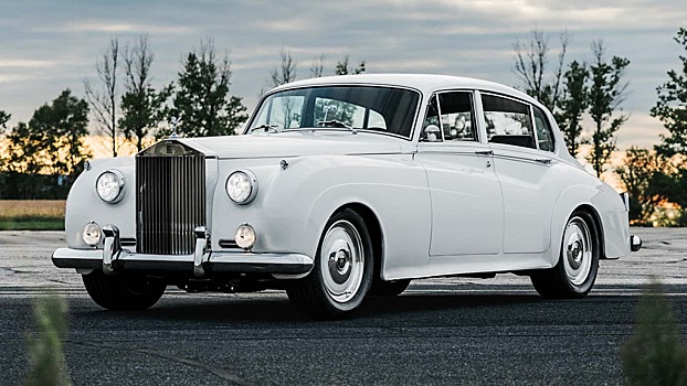 Классический Rolls-Royce превратили в рестомод на американских агрегатах
