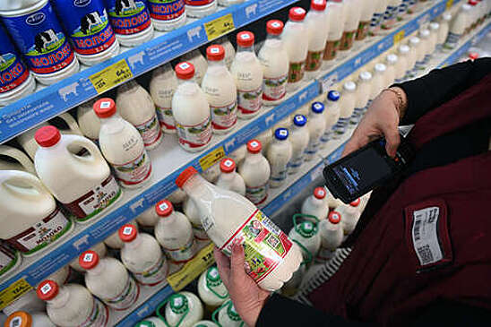 "Известия": у 14 производителей обнаружили фальсификат молочной продукции
