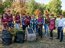 Минфиновцы Челябинской области встретили свое 103-летие с секаторами в руках