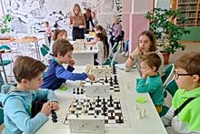 В библиотеке №253 состоялся шахматный турнир "Ход королевы"
