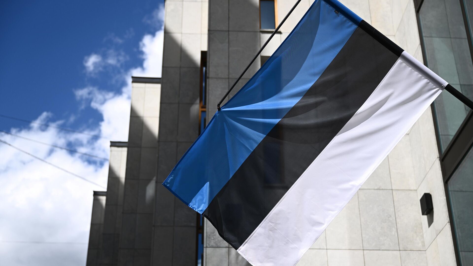 Эстония потратит 7 млн евро на постройку ограждения на границе с Россией
