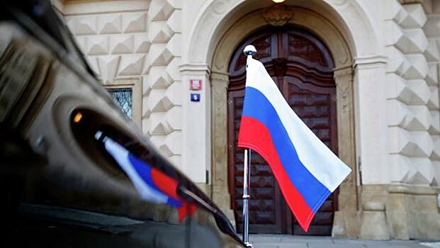 Чехия отзывает своих послов из России