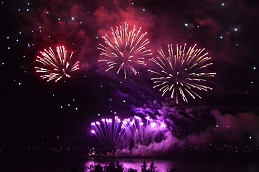 В Костроме 3 тонны пиротехники взлетят в воздух под песни о любви