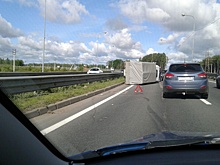 В Ярославле перевернувшаяся «Газель» парализовала движение за Волгой