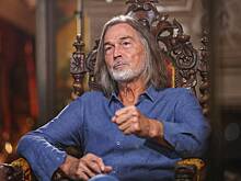 Никас Сафронов оценил работы нейросети словом «невкусно»