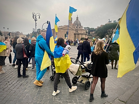 В Новосибирске силовики провели антимигрантский рейд у Хилокского рынка