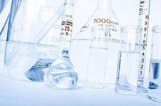 Десятиклассники из Преображенского посетили лабораторную работу по химии