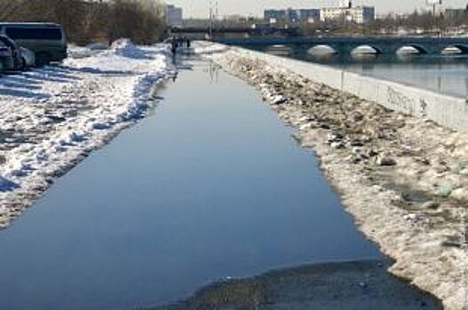 Челябинск утонул в талой воде из-под снега