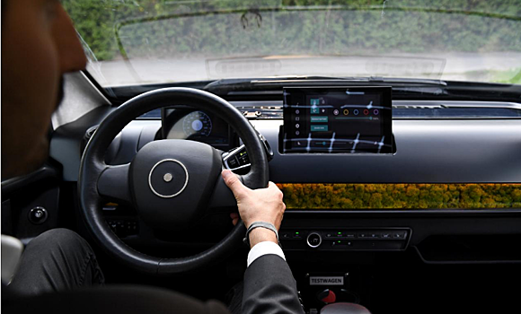 Немецкий стартап провел испытания солнечного автомобиля Sion, который заряжается во время езды