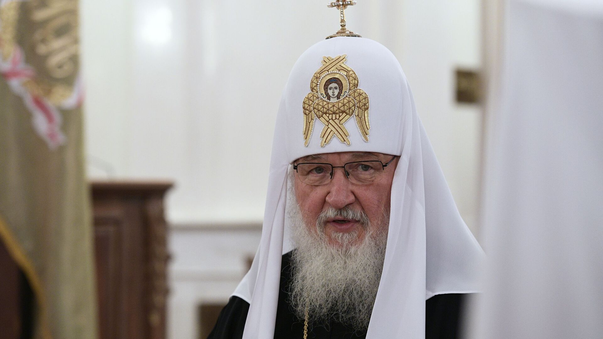 Патриарх Кирилл: «Международные отношения достигли сегодня опаснейшей черты»