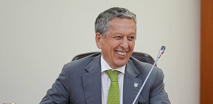 Маганов – хоккеистам: «Играть за «Ак Барс» – значит представлять Татарстан. Не забывайте, что на вас смотрят наши дети, вы для многих из них кумиры»