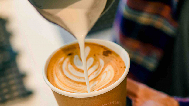 «Вкусно – и точка» возглавила топ-10 сетевых игроков по продаже горячего кофе