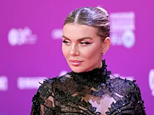 Седокова пошутила о своей реакции на фото нового поклонника