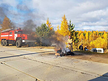 "Гаишник протащил горящего подростка под автомобилем"