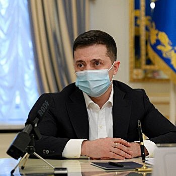 Путаница в показаниях: Зеленский объяснил украинцам закрытие оппозиционных телеканалов иначе, чем Западу